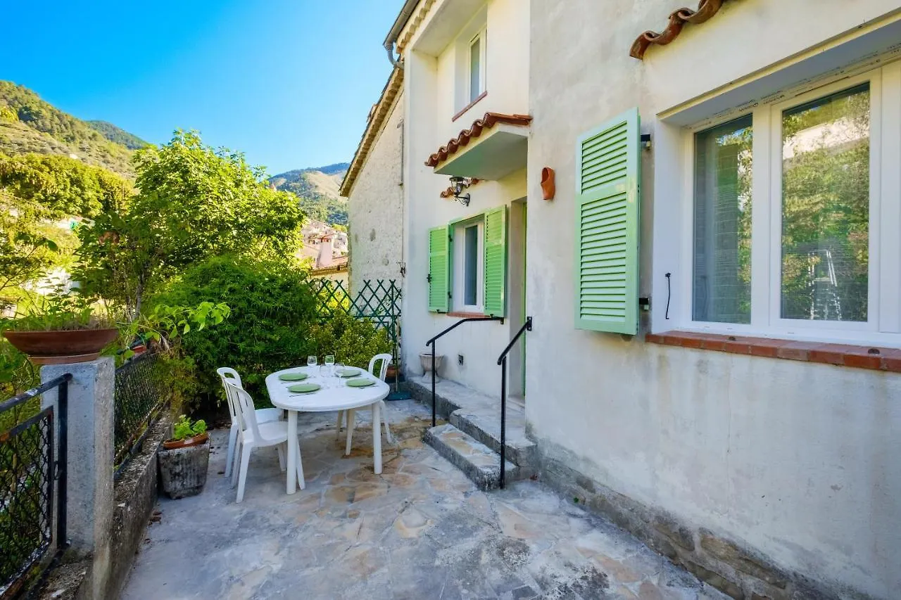 Jolie Maison Luceram