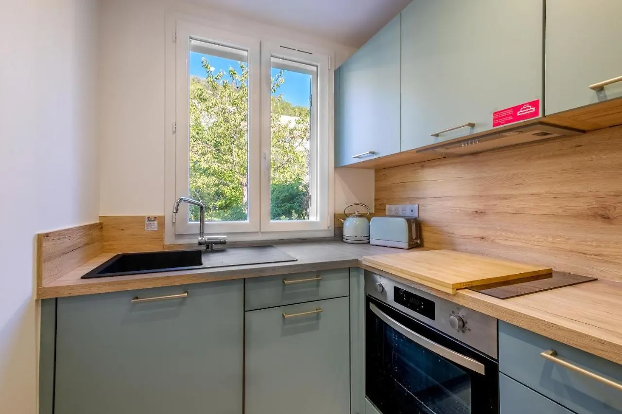 Jolie Maison Luceram Holiday home