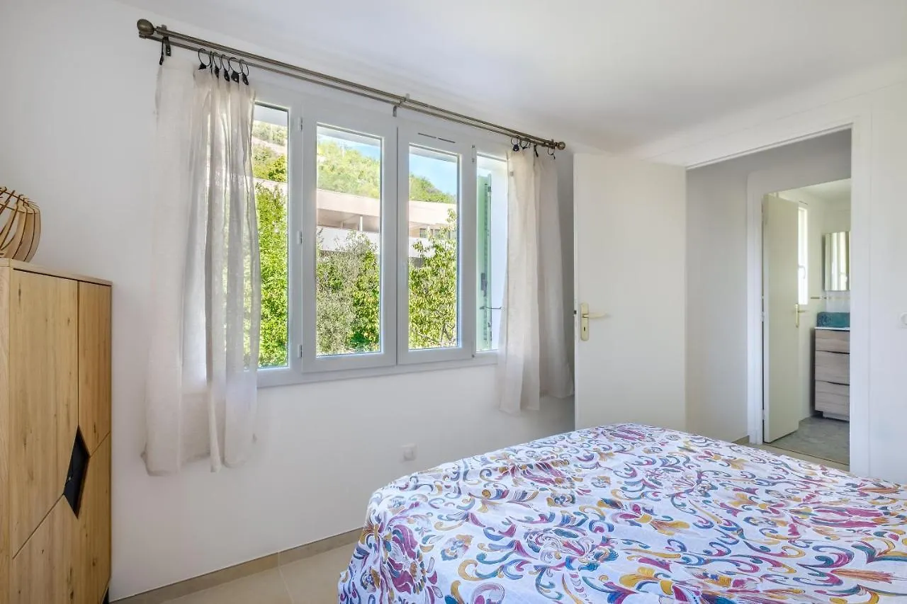 Jolie Maison Lucéram 0*,  法国